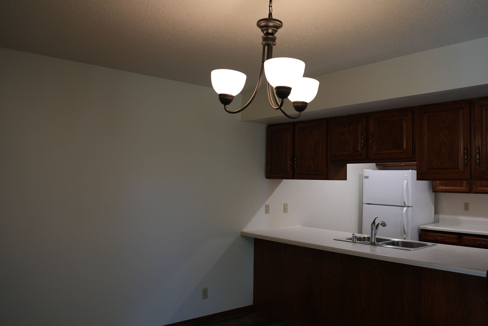 Doral Apartments 5 of 12