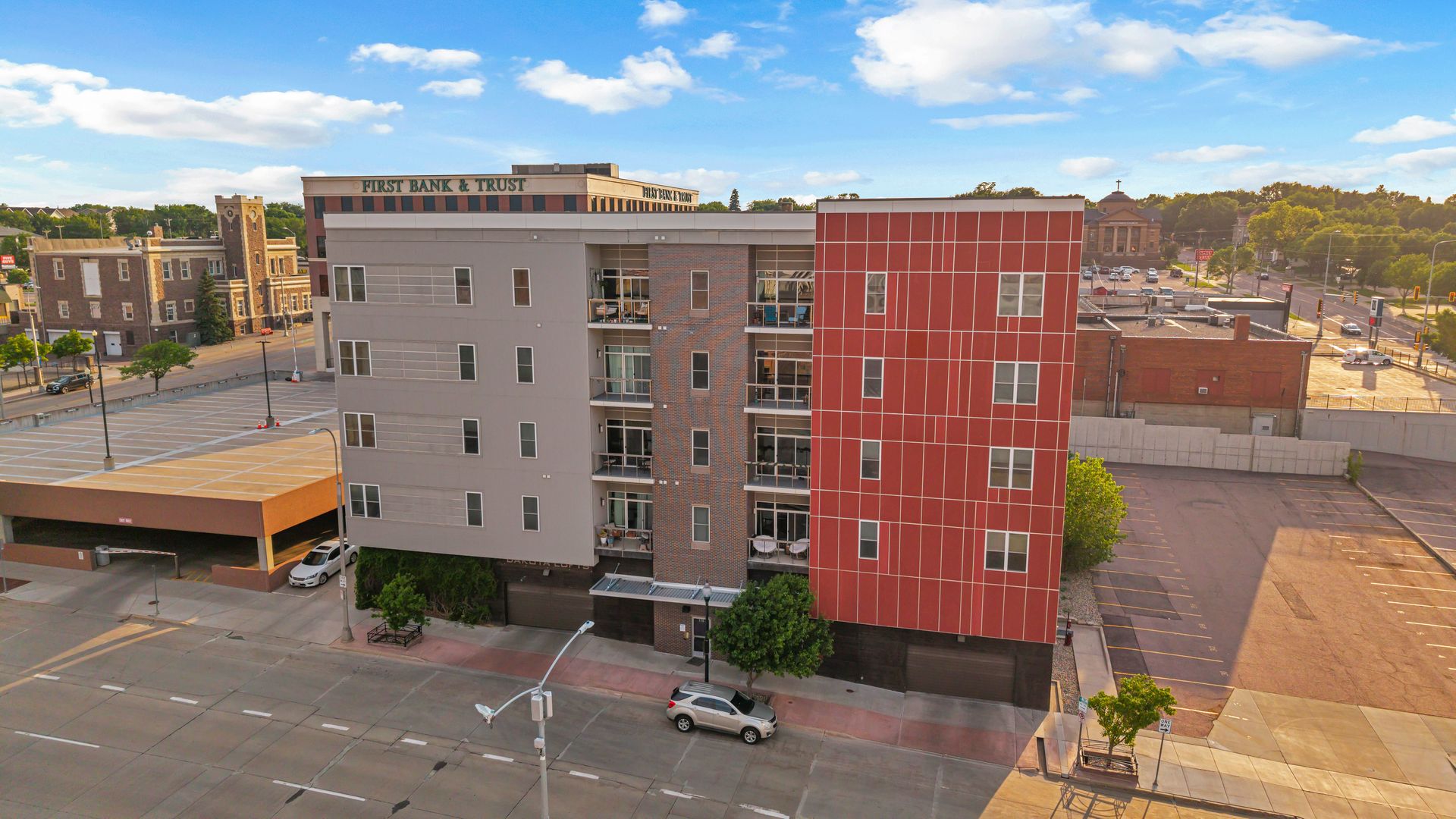 Sioux Falls Apartment: 115 N Dakota Ave