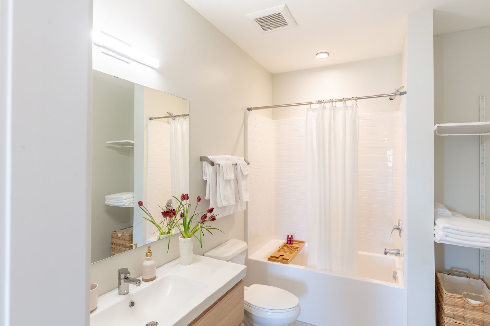 Rowat Lofts 6 of 12