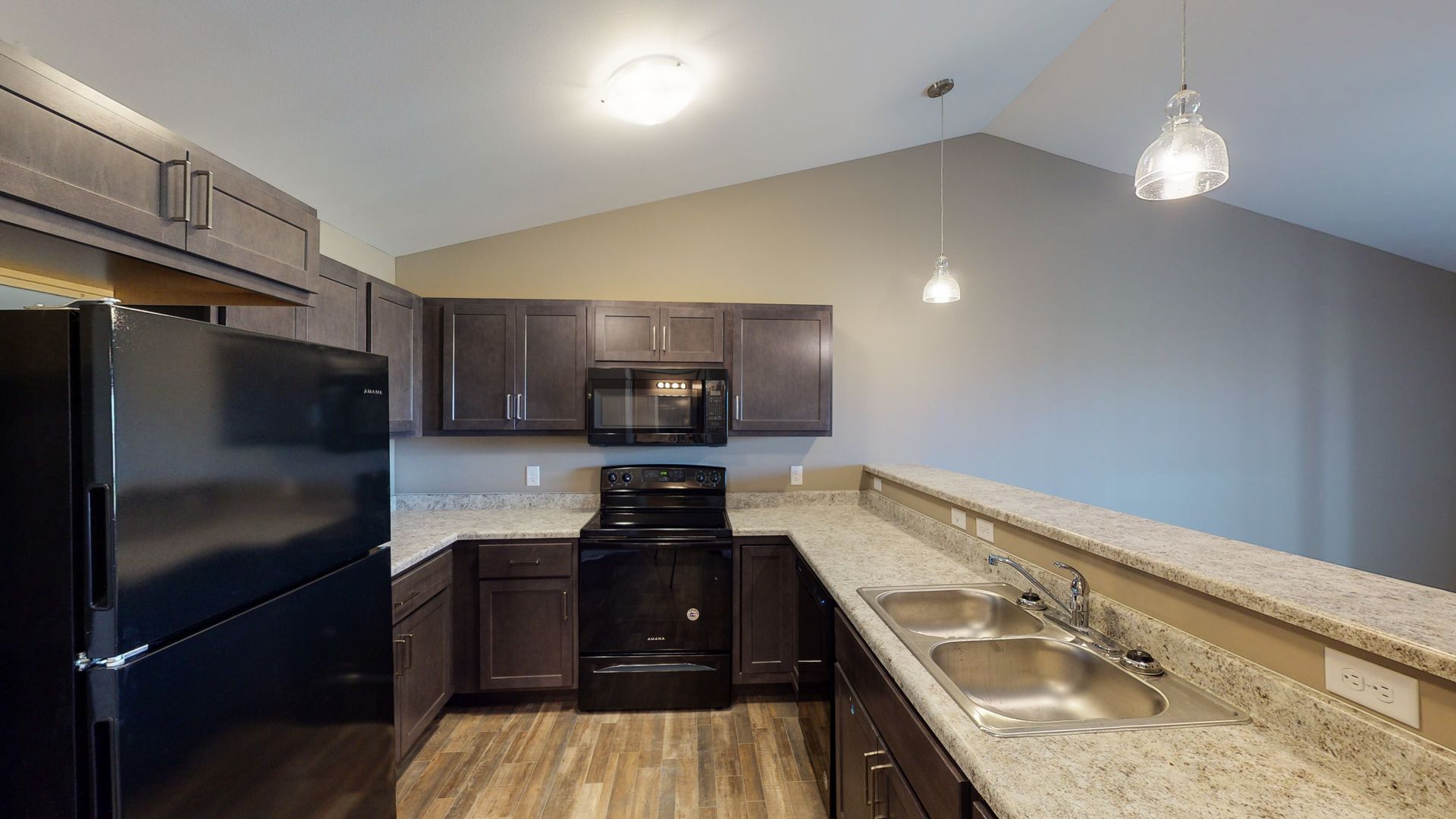 Pinnacle Point Apartments (SD-SF-PPA)(Juliet) 2 of 12