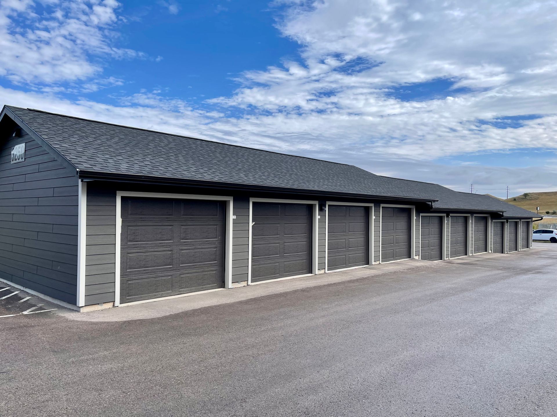 Rapid City Apartment: 3220 Champion Dr