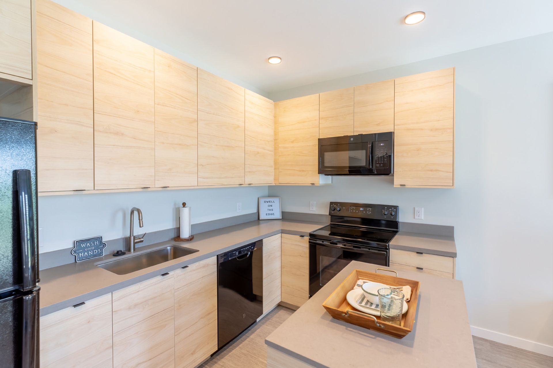 Rowat Lofts 8 of 12