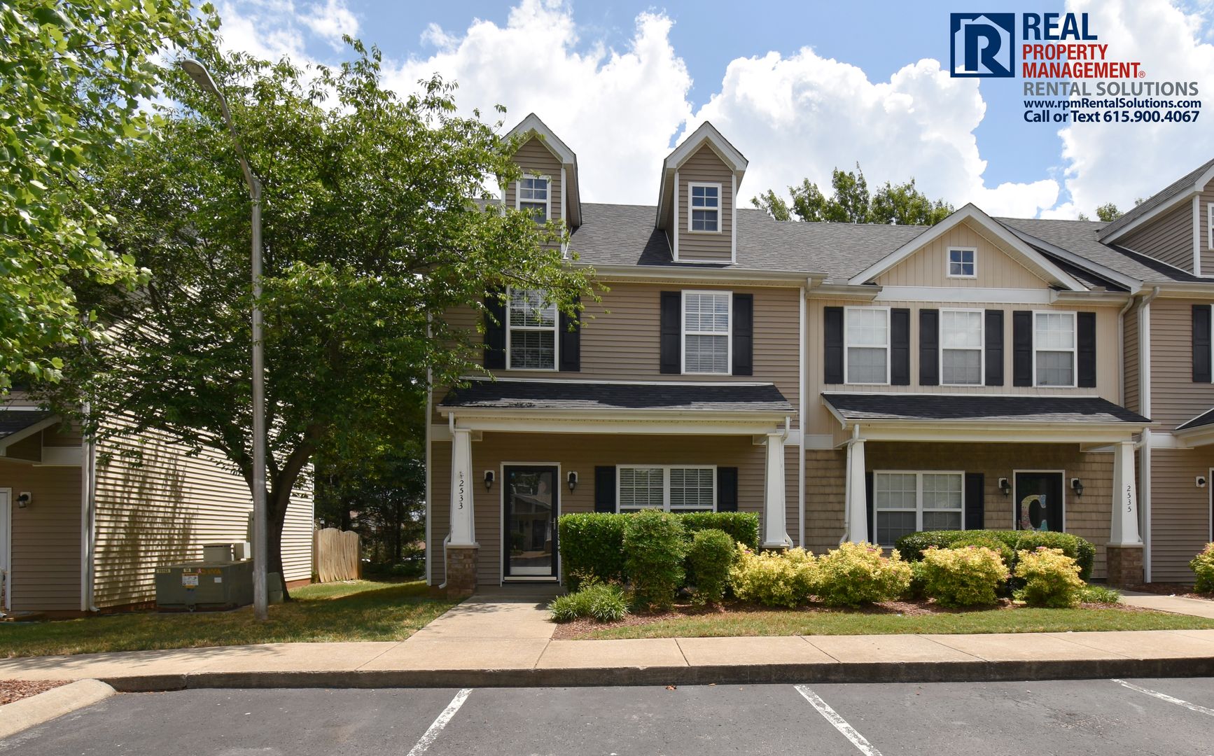 Murfreesboro House: 2533 New Holland Circle