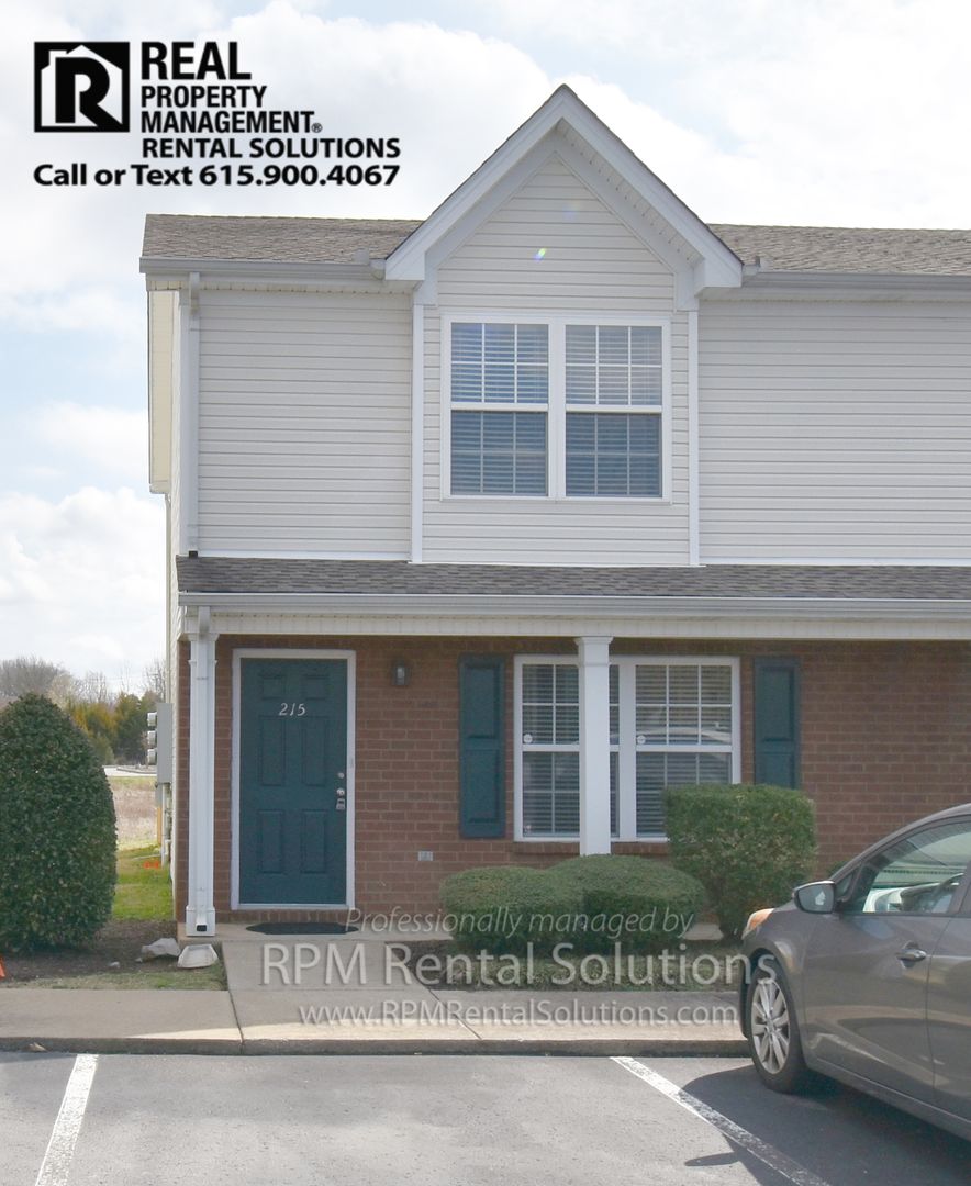 Murfreesboro House: 215 Indian Park Dr.