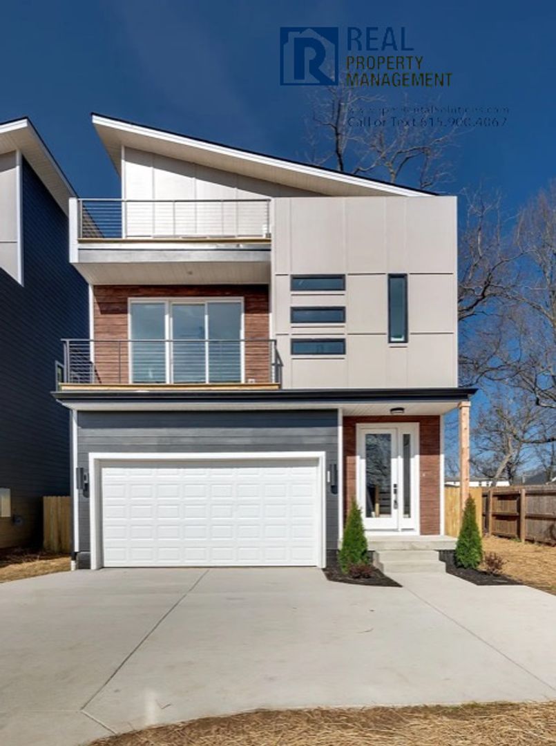 Nashville House: 4B Belle Forrest