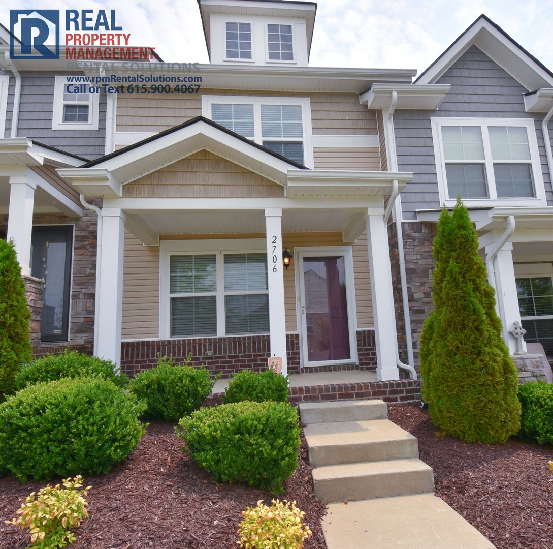 Hermitage House: 2706 River Vista Court