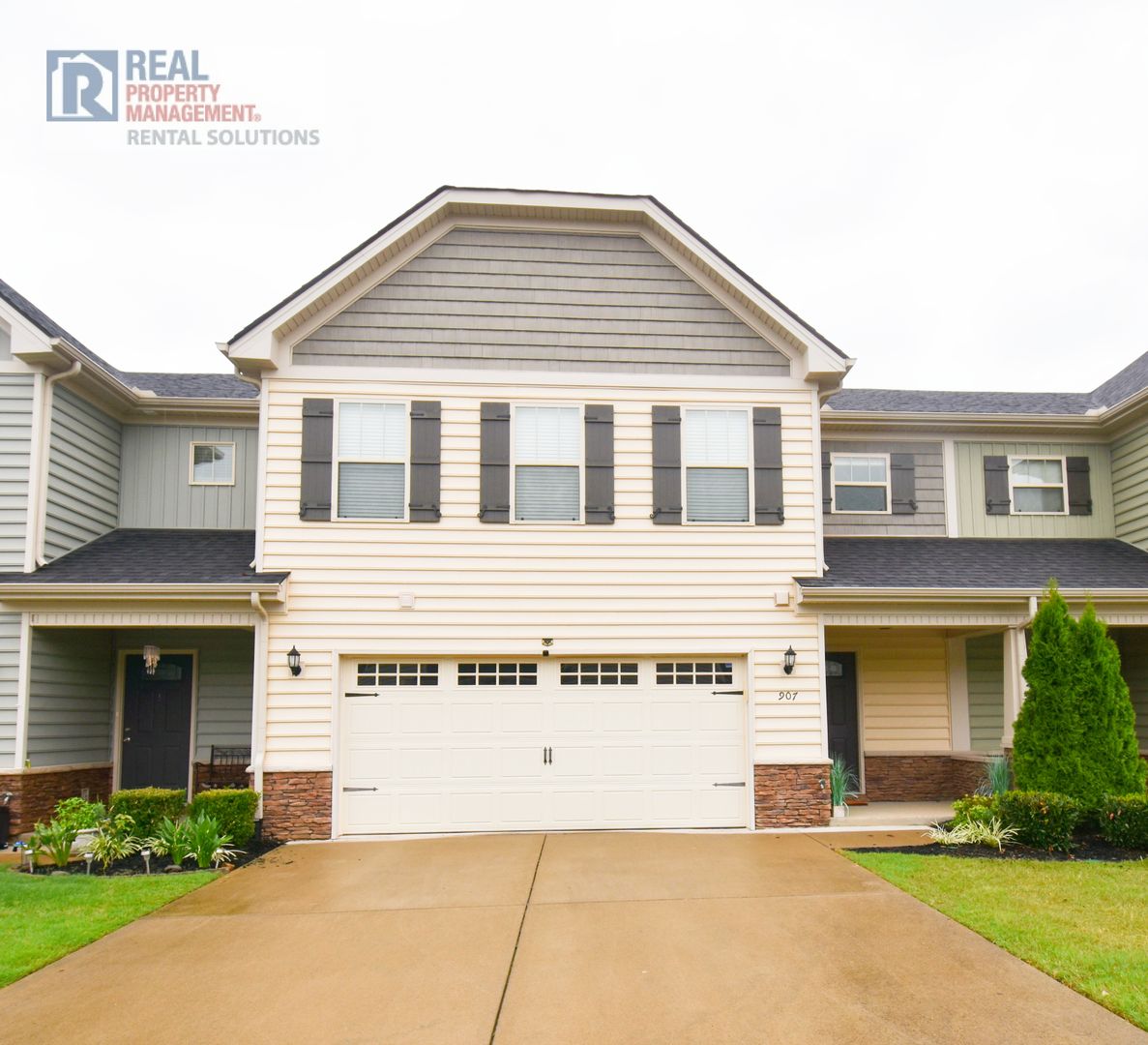 Murfreesboro House: 907 Azeri Avenue