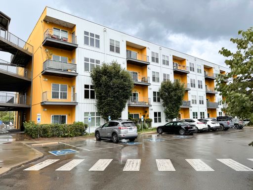 Fantastic first floor 2 bd, 2 bath Condo in Alloy 82-minutes to Geodis Park! – photo 1