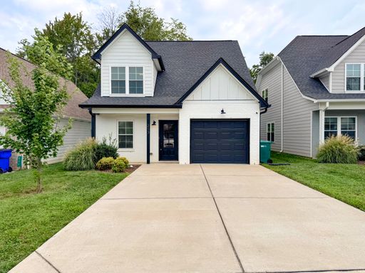 Modern 3-Bedroom Home with Main-Level Primary Suite, Loft & Fenced Backyard – photo 1