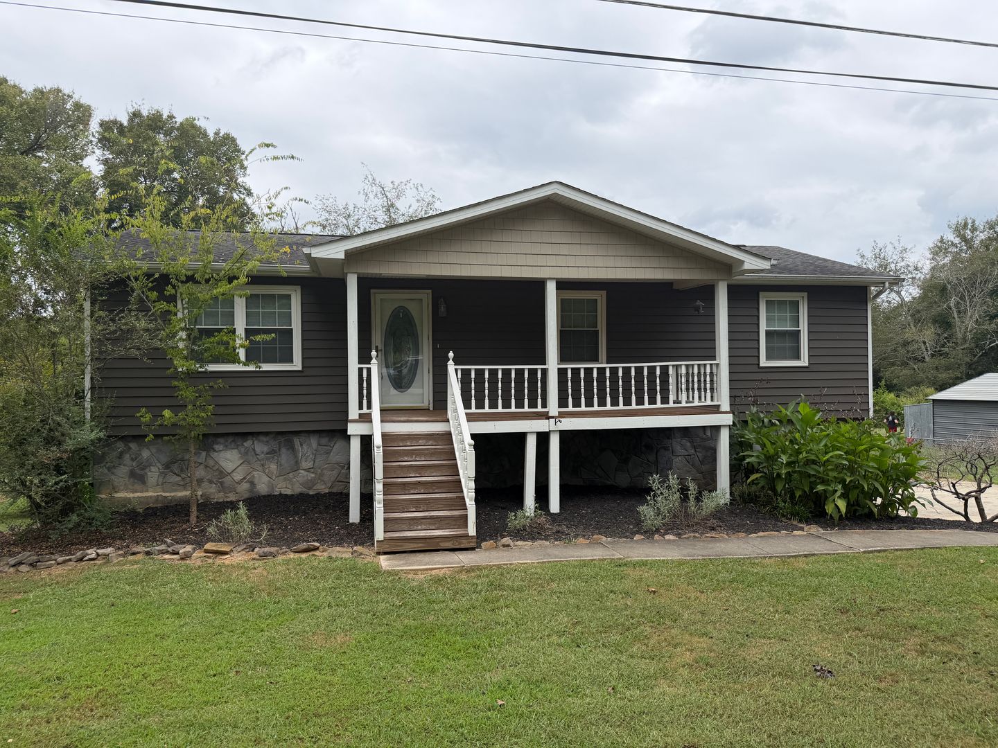 Ooltewah House: 9233 Snow Hill Rd