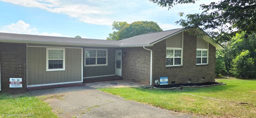 Spacious 4 Bedroom Home Minutes from Downtown Knoxville! – photo 1