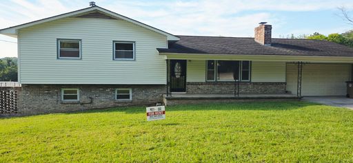 Beautiful 3-Bedroom Home with Finished Basement & 2-Car Garage – photo 1