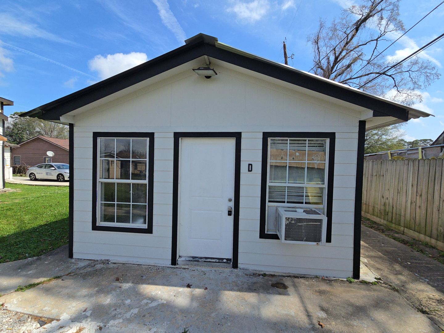 Houston Apartment: 9010 Linda Vista Rd - Unit D