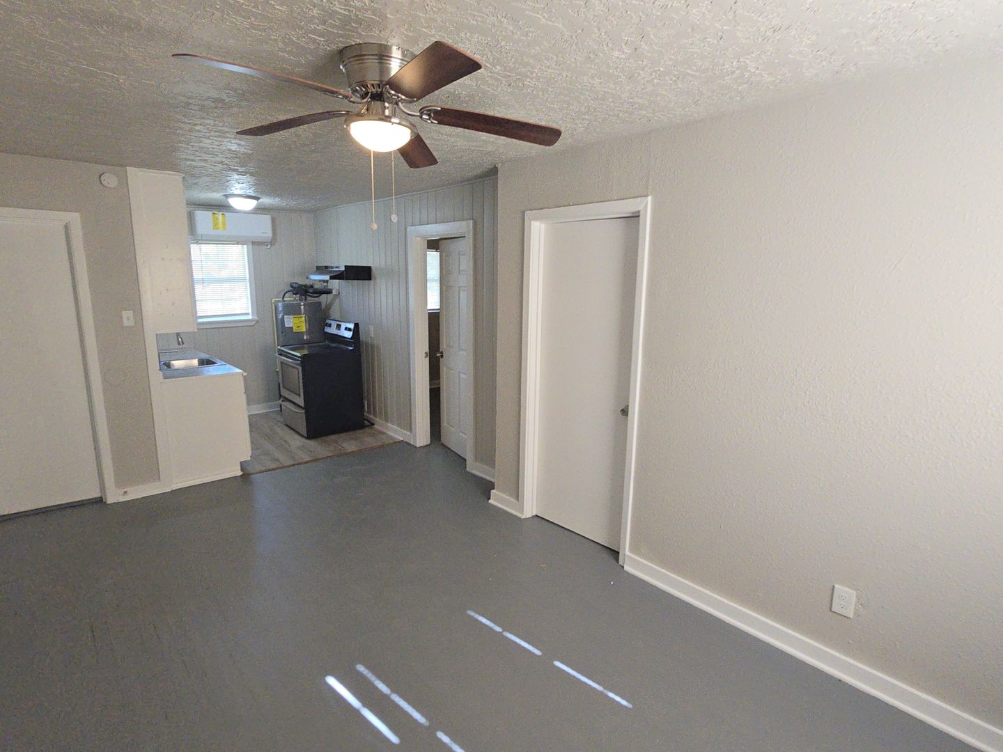 Houston Apartment: 3335 Tuam St