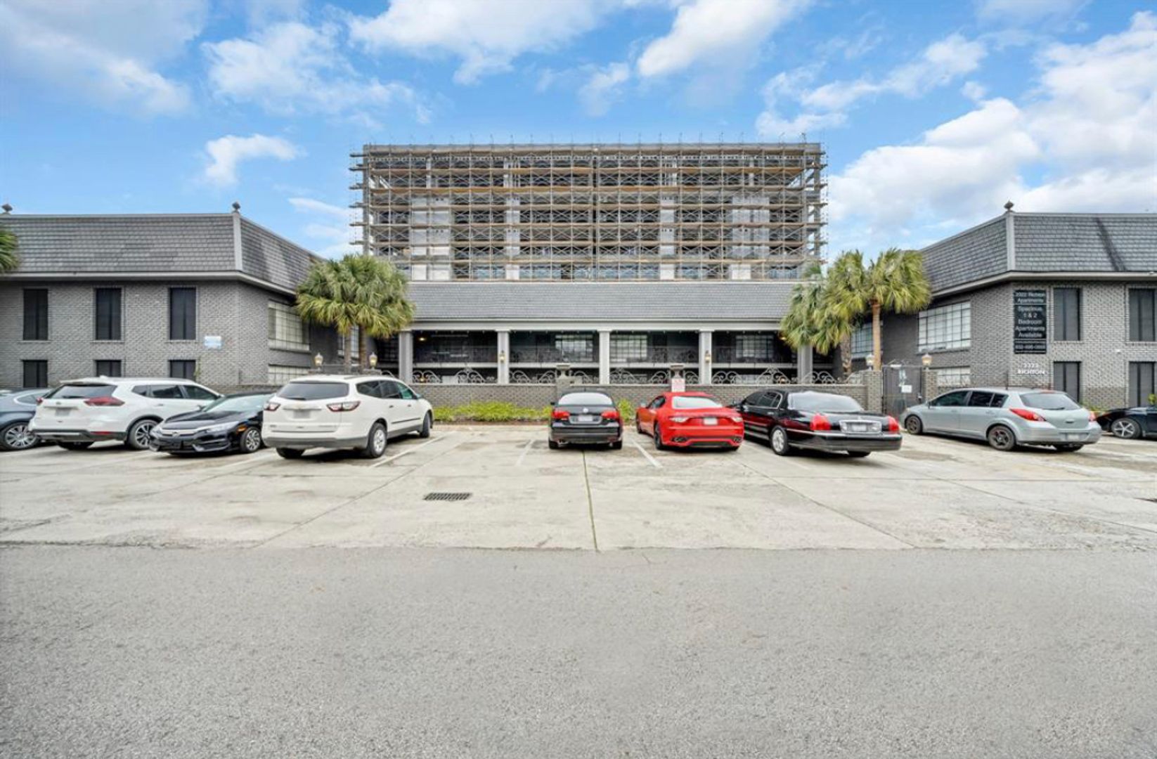 Houston Apartment: 2322 Richton St - Unit 18