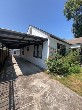 3 Bedroom Rental – 7424 Rusk St., Unit A, Houston, TX 77011