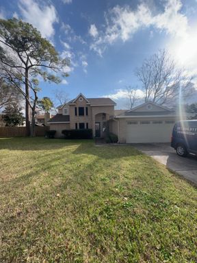 3 Bedroom Rental – 7402 Wood Bluff Blvd, Houston, TX 77040