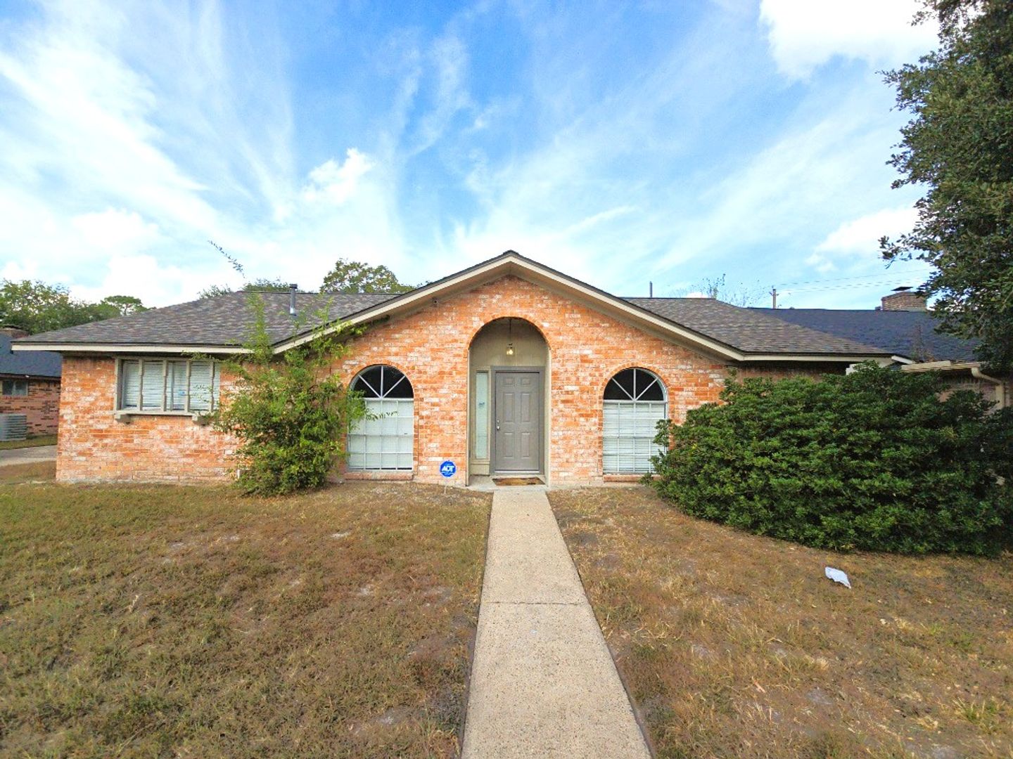 Houston House: 3810 R V Mayfield Dr