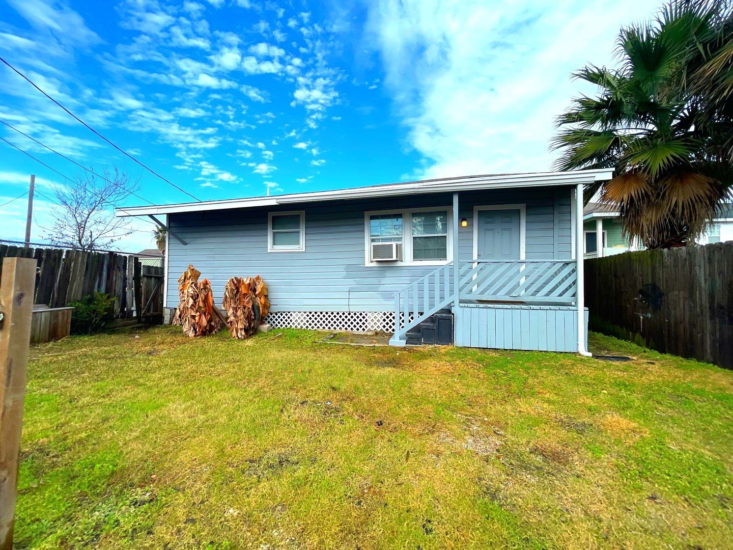 Galveston Apartment: 5523 Avenue O 1/2