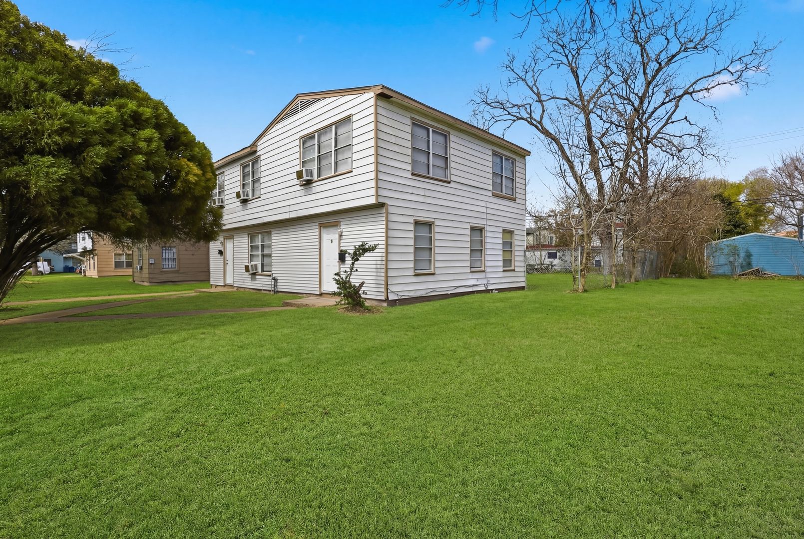 Texas City House: 1028 5th Avenue N