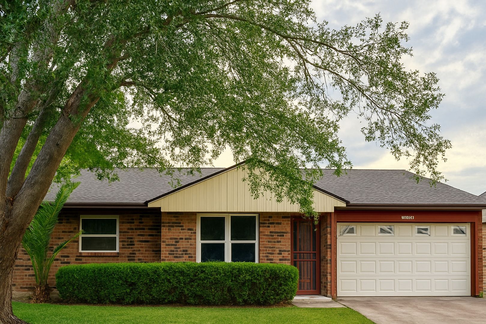 Houston House: 11910 Hunkler Dr.