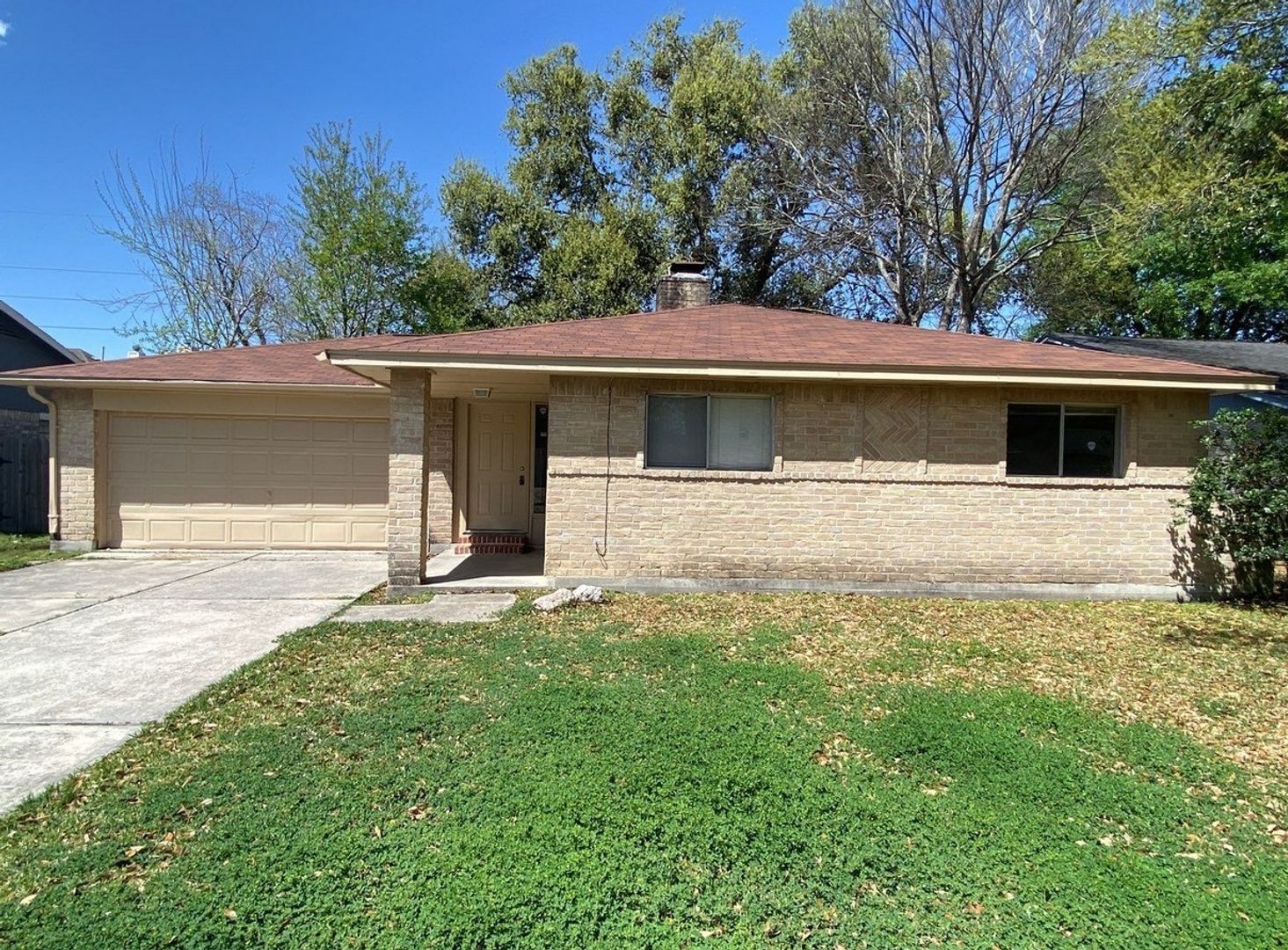 Houston House: 2502 Quiver Ln