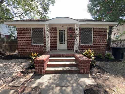 108 Bedford St **Ask about our NO CASH DEPOSIT option!** – photo 1