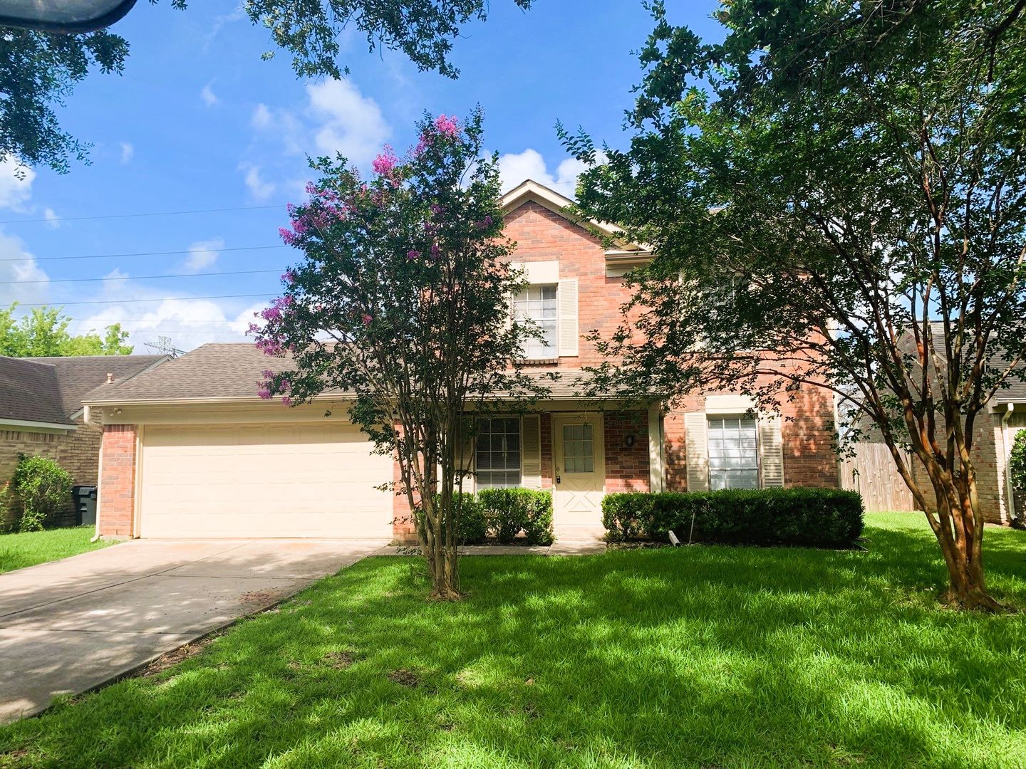 Sugar Land House: 2814 Great Lakes Ave