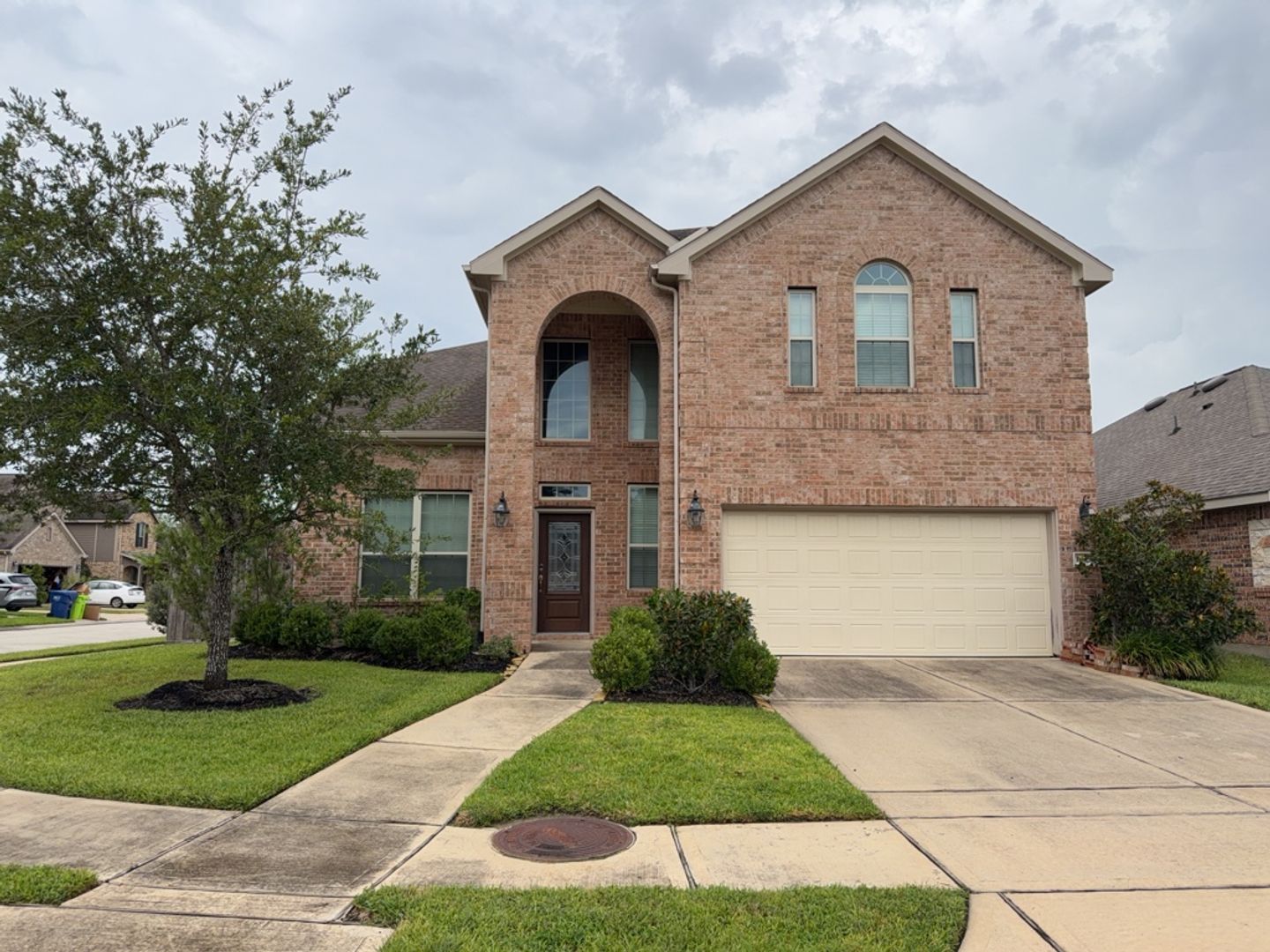 Spring House: 18107 Golden Falls Ln