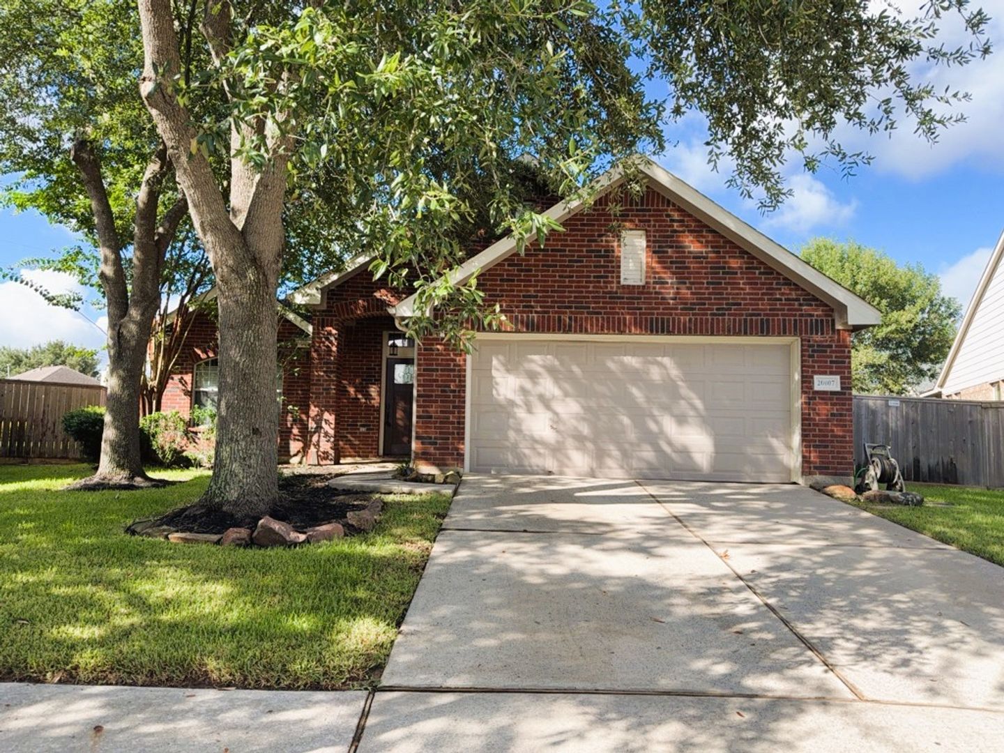 Spring House: 20007 Brackenton Crest Dr