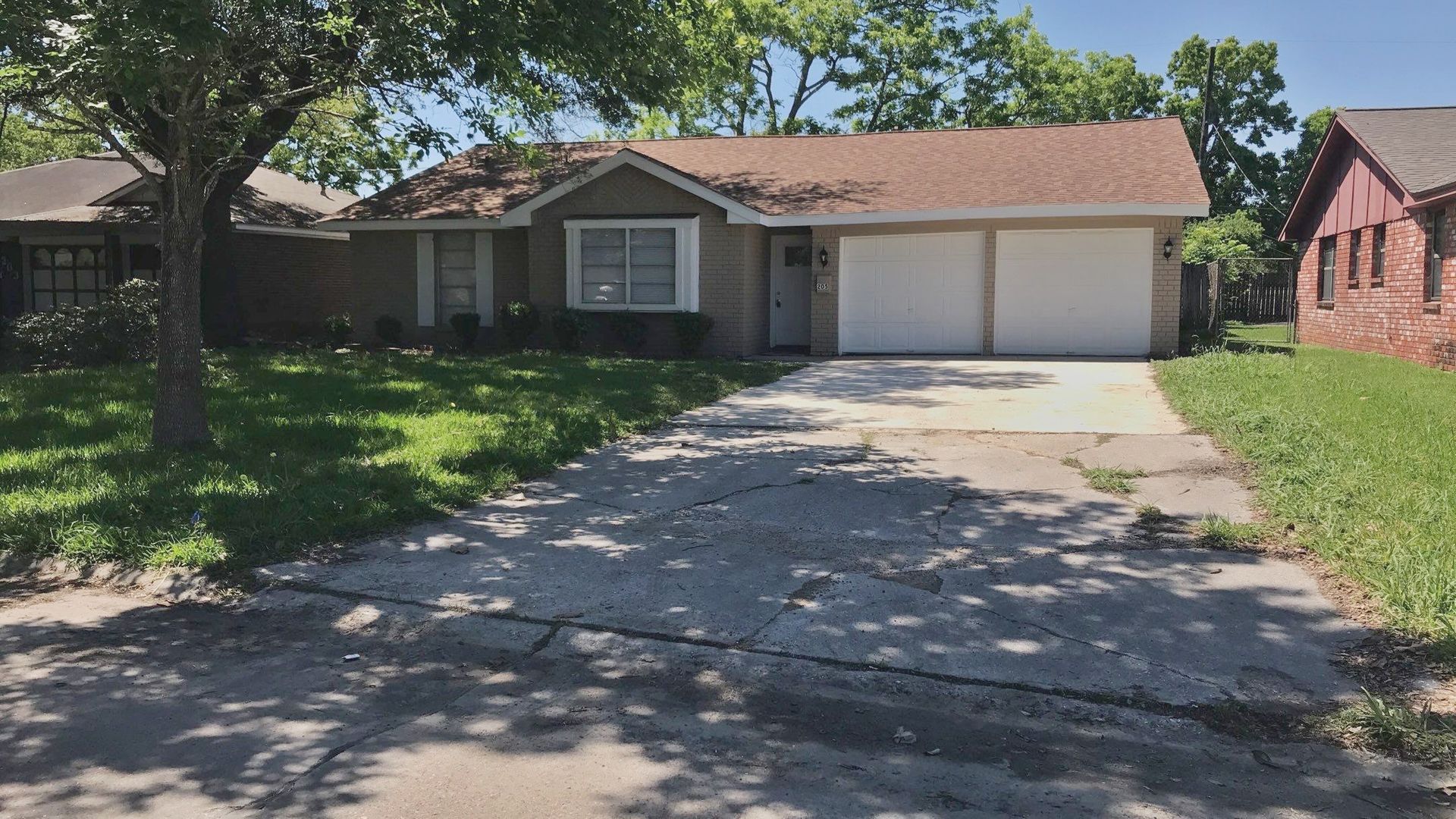 Baytown House: 205 Grantham Rd.