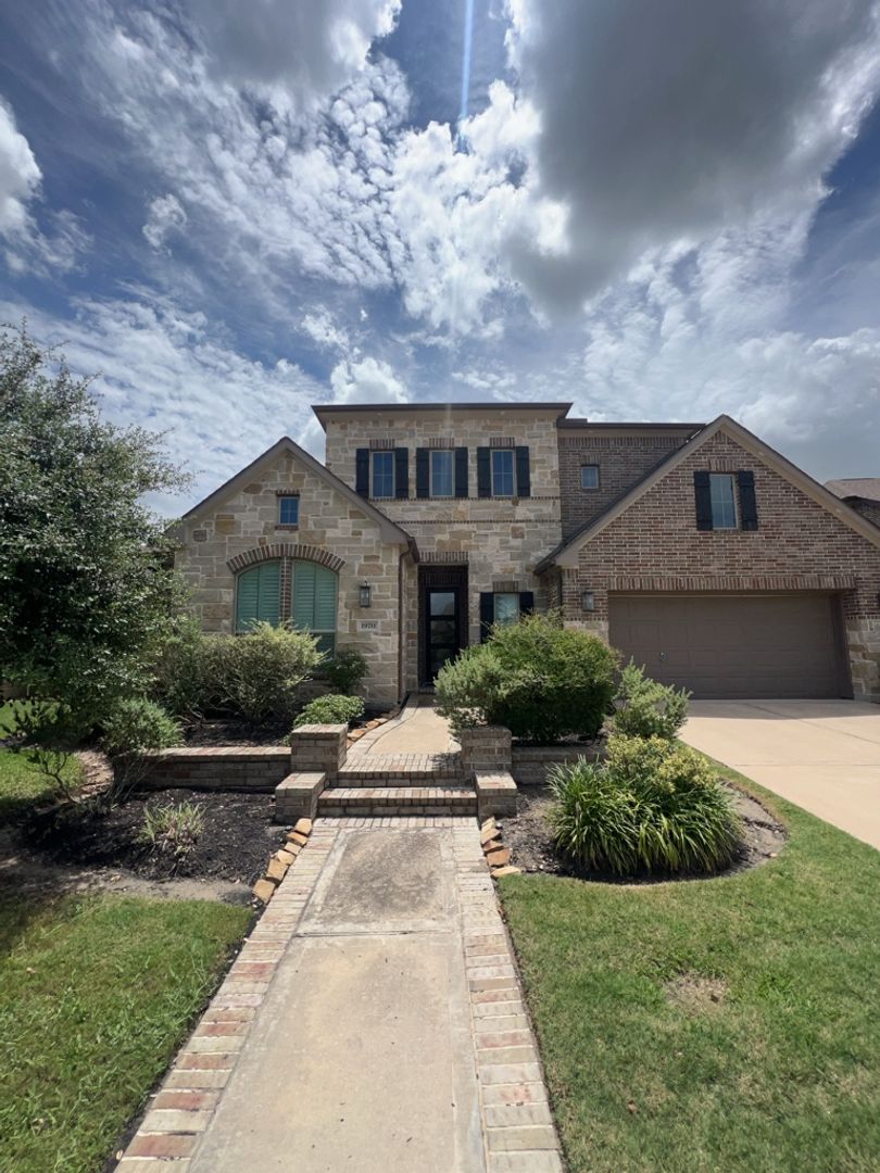 Cypress House: 19711 Sandy Flats Ln