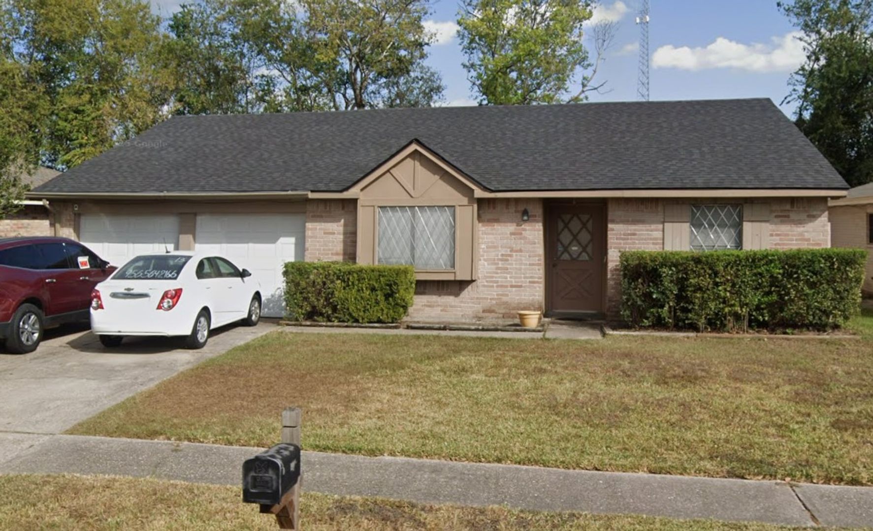 Houston House: 9722 Rapid River Ln
