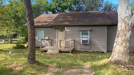 1918 Oleander Drive - SECTION 8 WELCOME!! ***Ask about our No Cash Security Deposit Option***