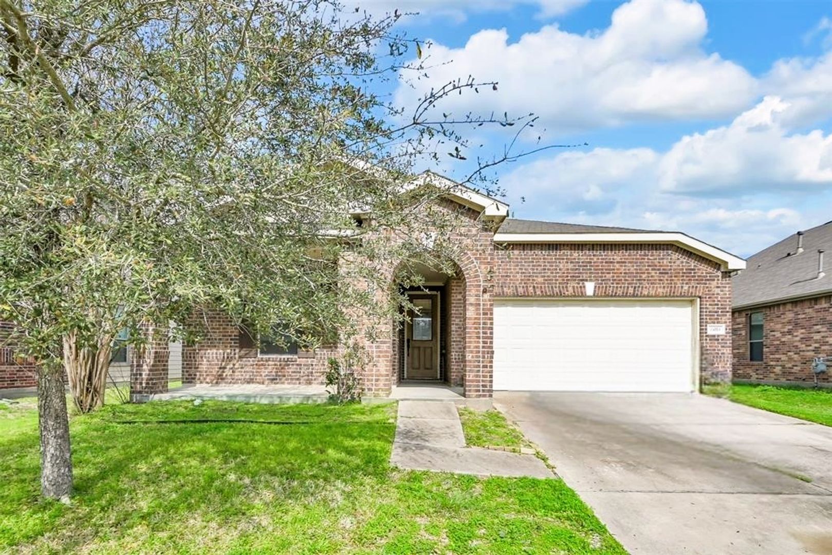 Cypress House: 16014 Peach Bluff Ln