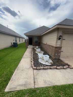 13019 Italian Cypress Trl- ***Ask about our No Cash Security Deposit Option*** – photo 1