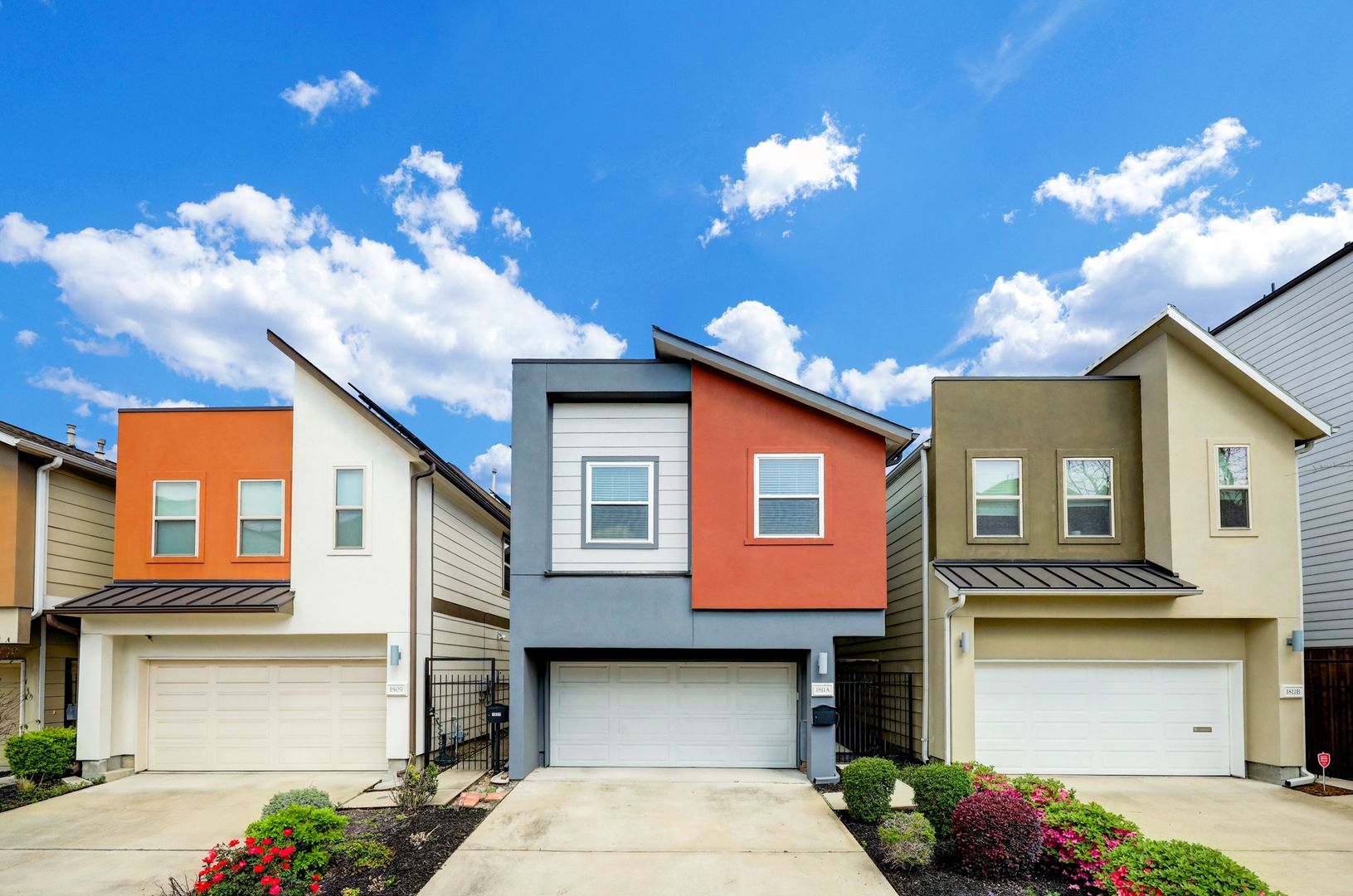 Houston House: 1811A Wichita St