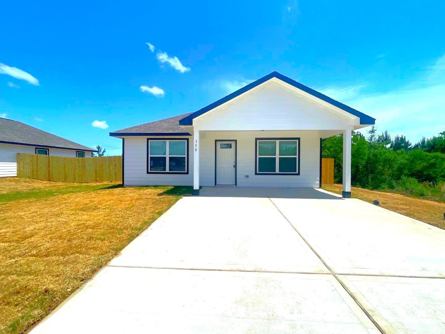 Cleveland House: 350 County Rd 5105