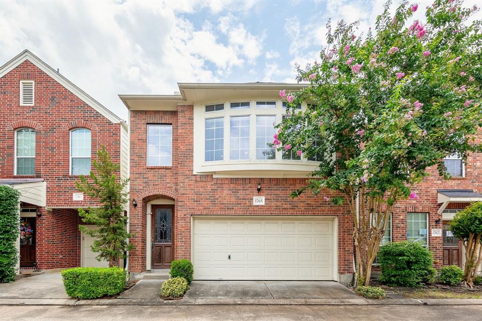 Houston House: 1765 Aden Mist Dr