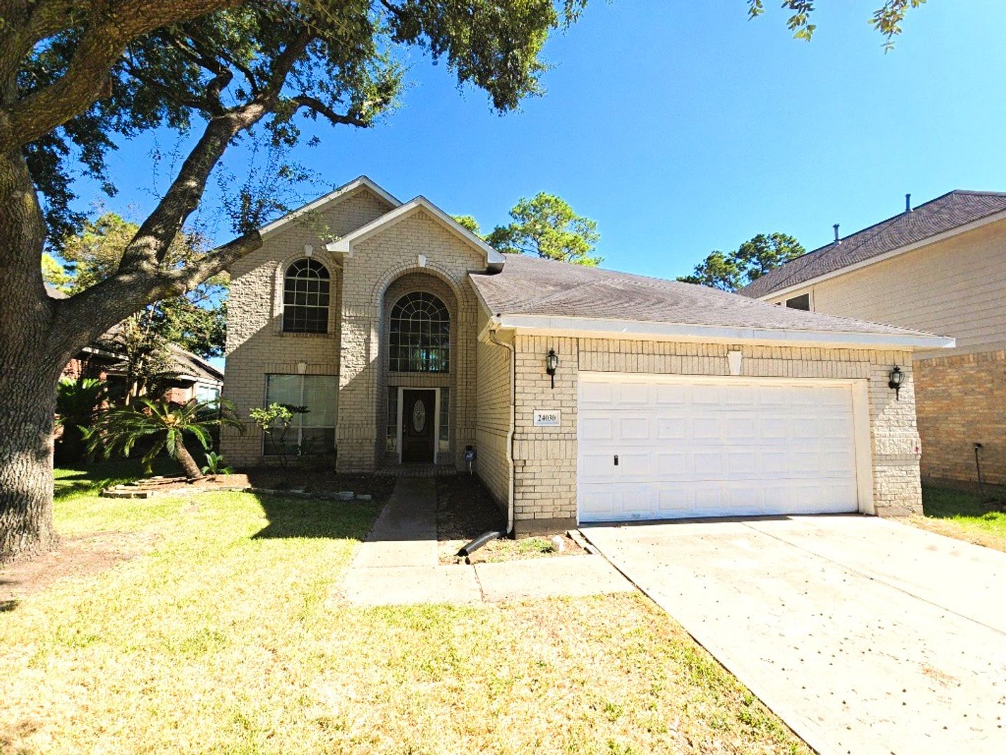 Katy House: 24030 River Place Dr