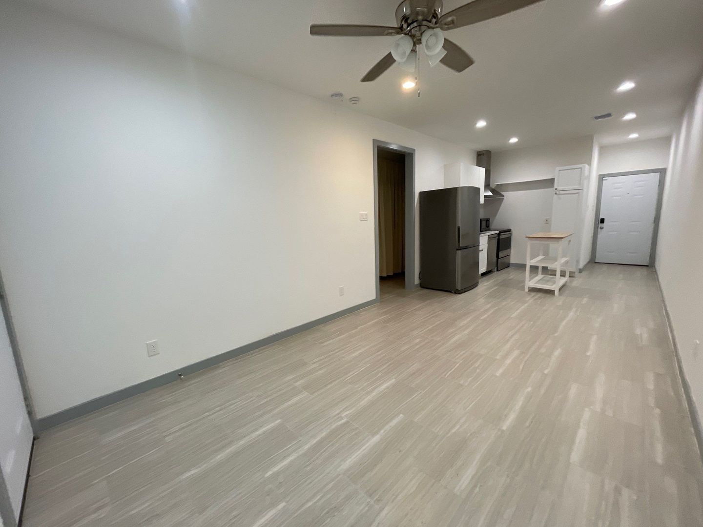 Houston House: 5226 Ridgevan Dr.