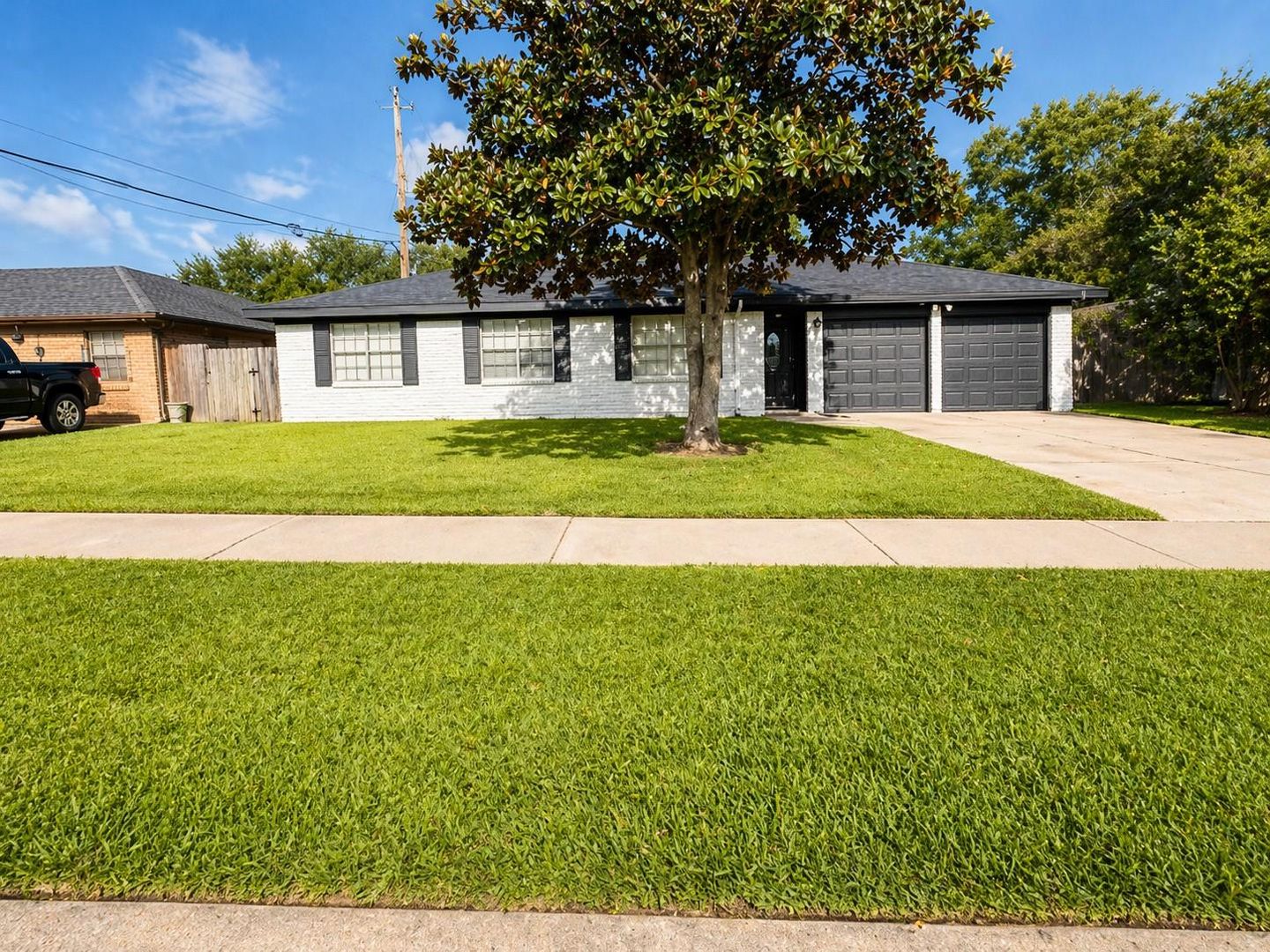 Houston House: 12318 Braewick Dr.