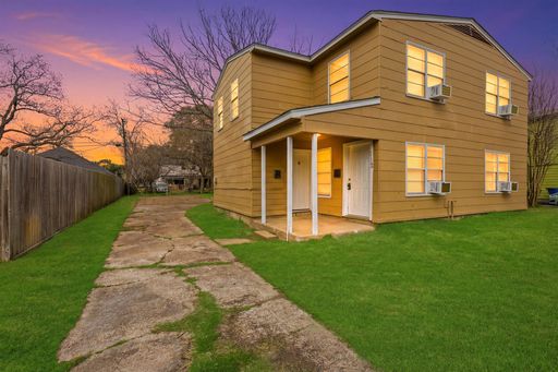 2 Bedroom Condo – 1114 1st Avenue N, Texas City, TX 77590