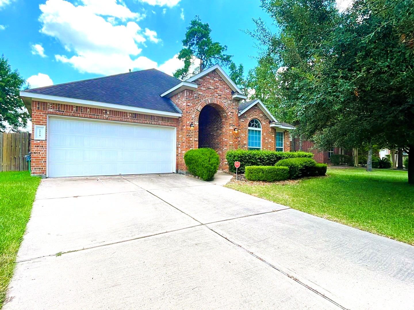 Spring House: 1014 Spring Lakes Haven Dr