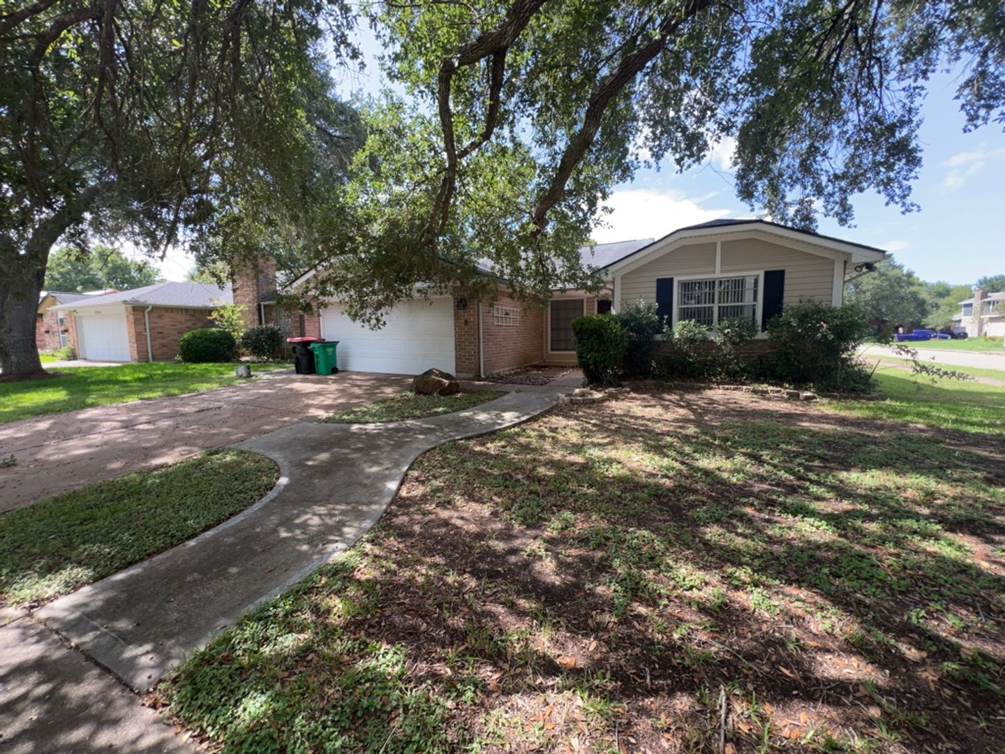 Houston House: 7702 Tierra Verde Dr