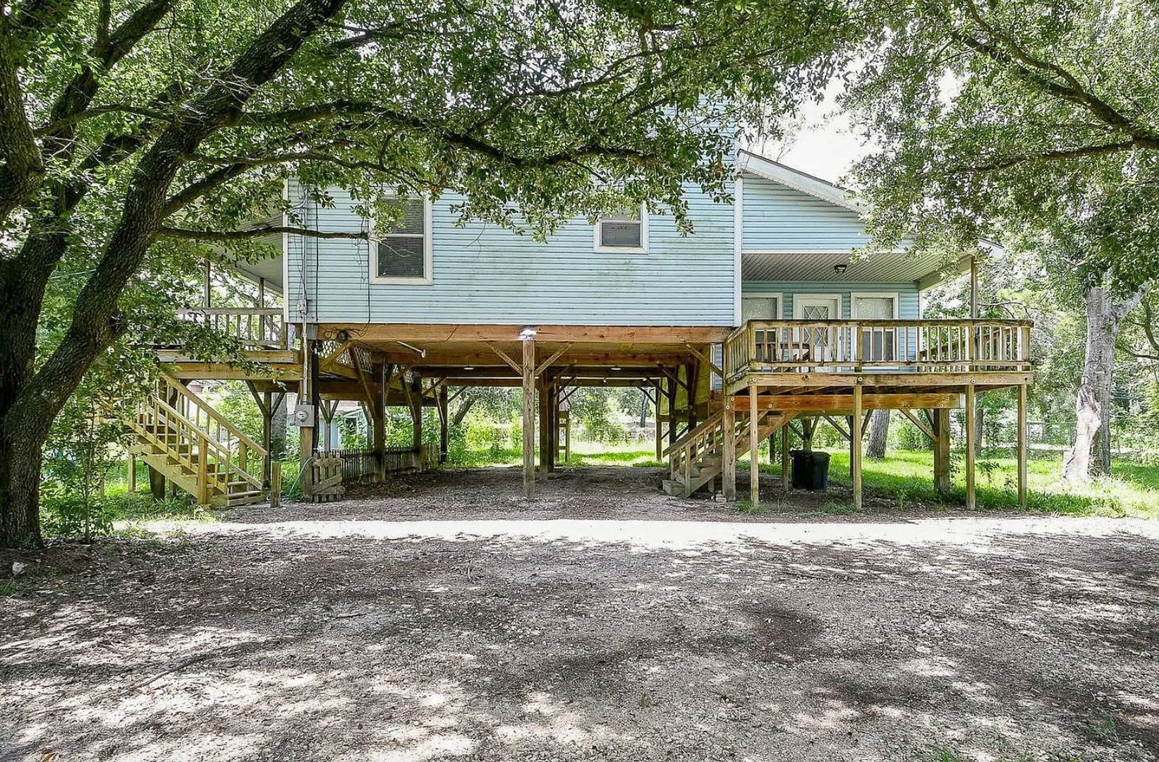 Houston House: 11122 Sunturf Ln