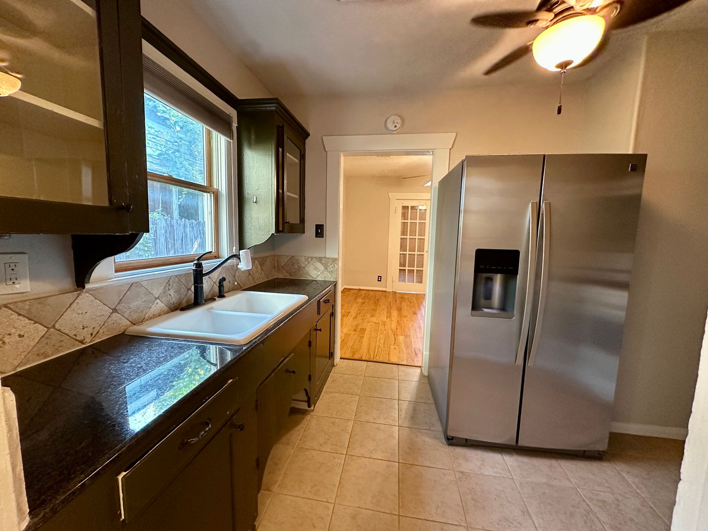 James St 405 Unit 2 6 of 11