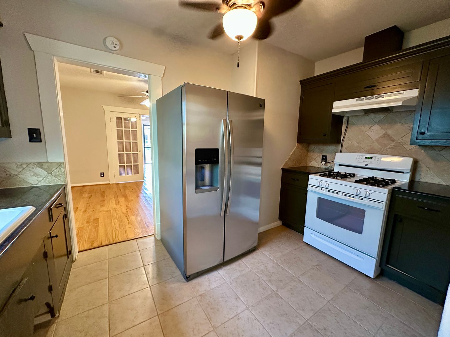 James St 405 Unit 2 7 of 11