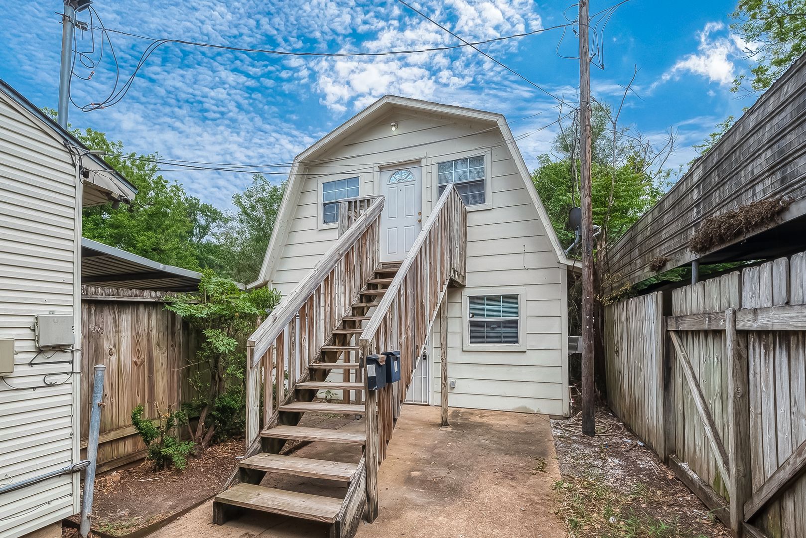 Houston House: 2051 Santa Rosa Street #A