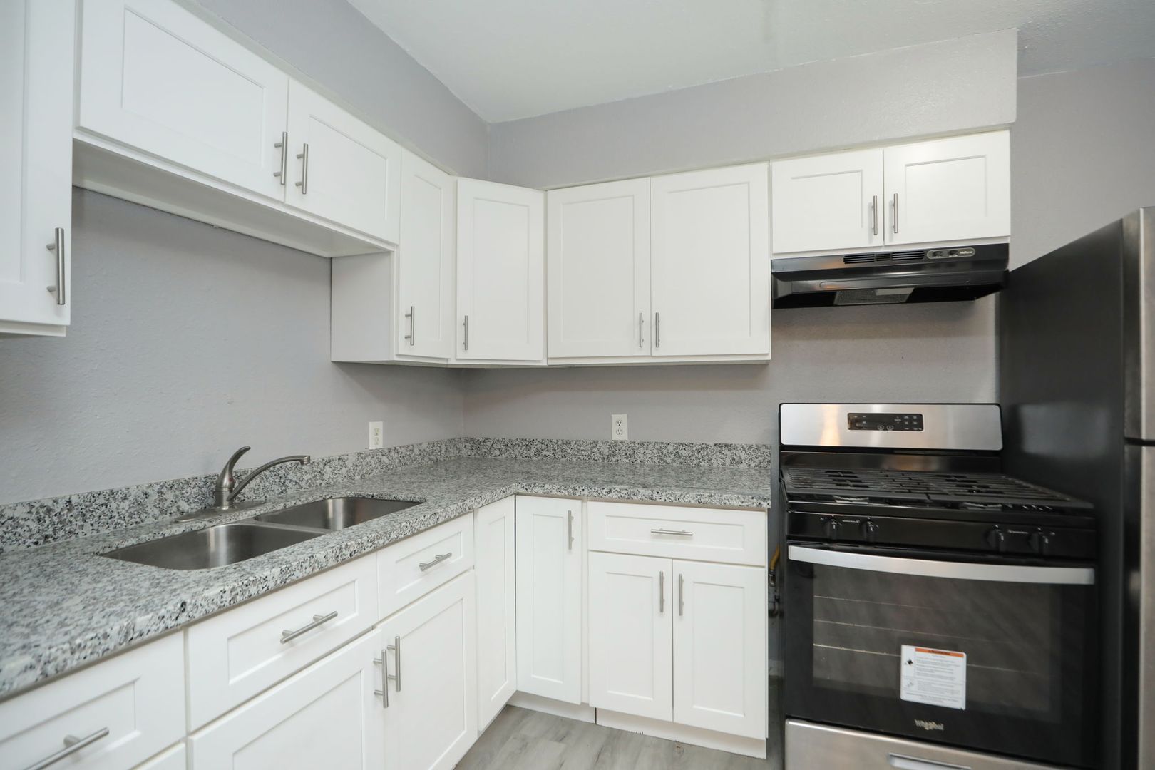 Colonial Ln 8127 Unit 2 8 of 12